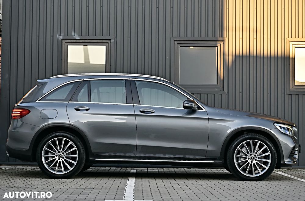 Mercedes-Benz GLC 250 d 4MATIC 9G-TRONIC AMG Line - 21