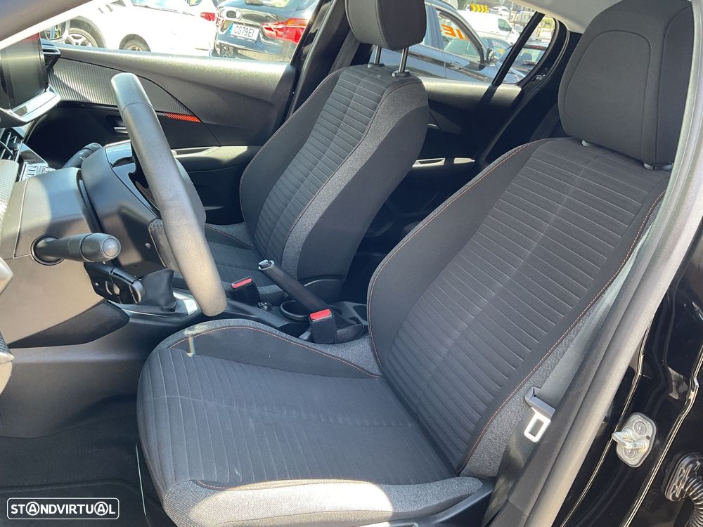Peugeot 208 1.2 PureTech Active Pack - 17