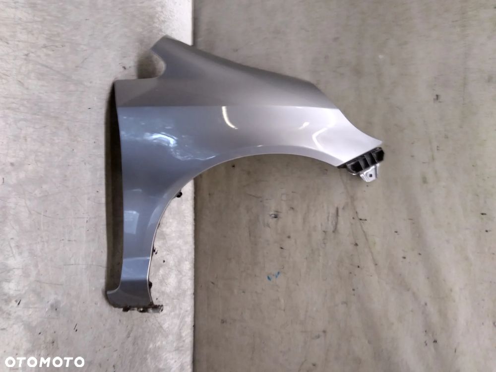 BŁOTNIK PRAWY PRZEDNI PRZÓD JAZZ LIFT NH642M JASNO SZARY