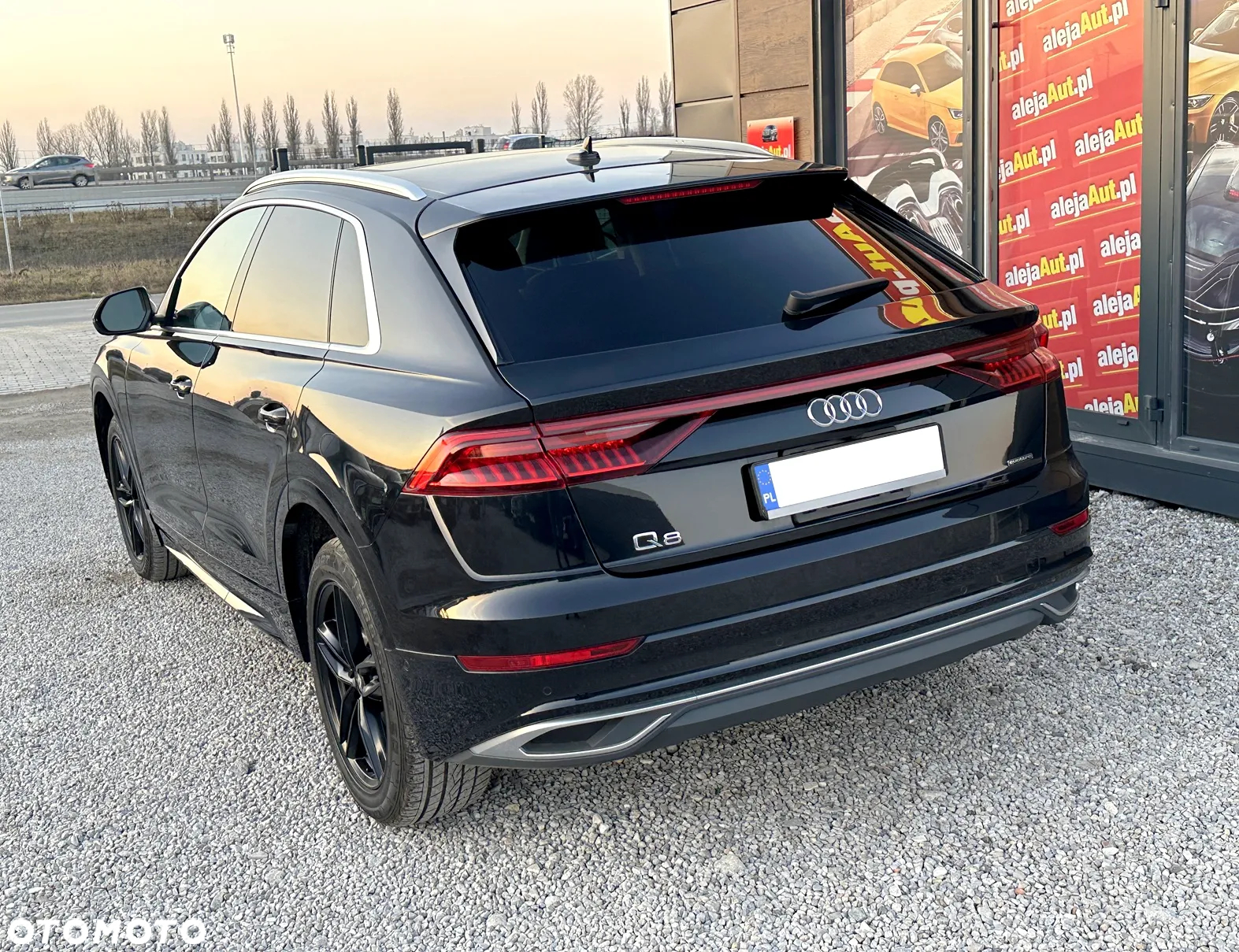 Audi Q8 55 TFSI quattro tiptronic - 5