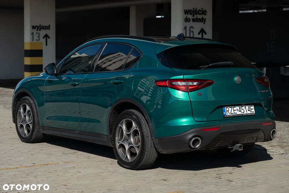 Alfa Romeo Stelvio 2.0 Turbo 16V AT8-Q4 Super - 5