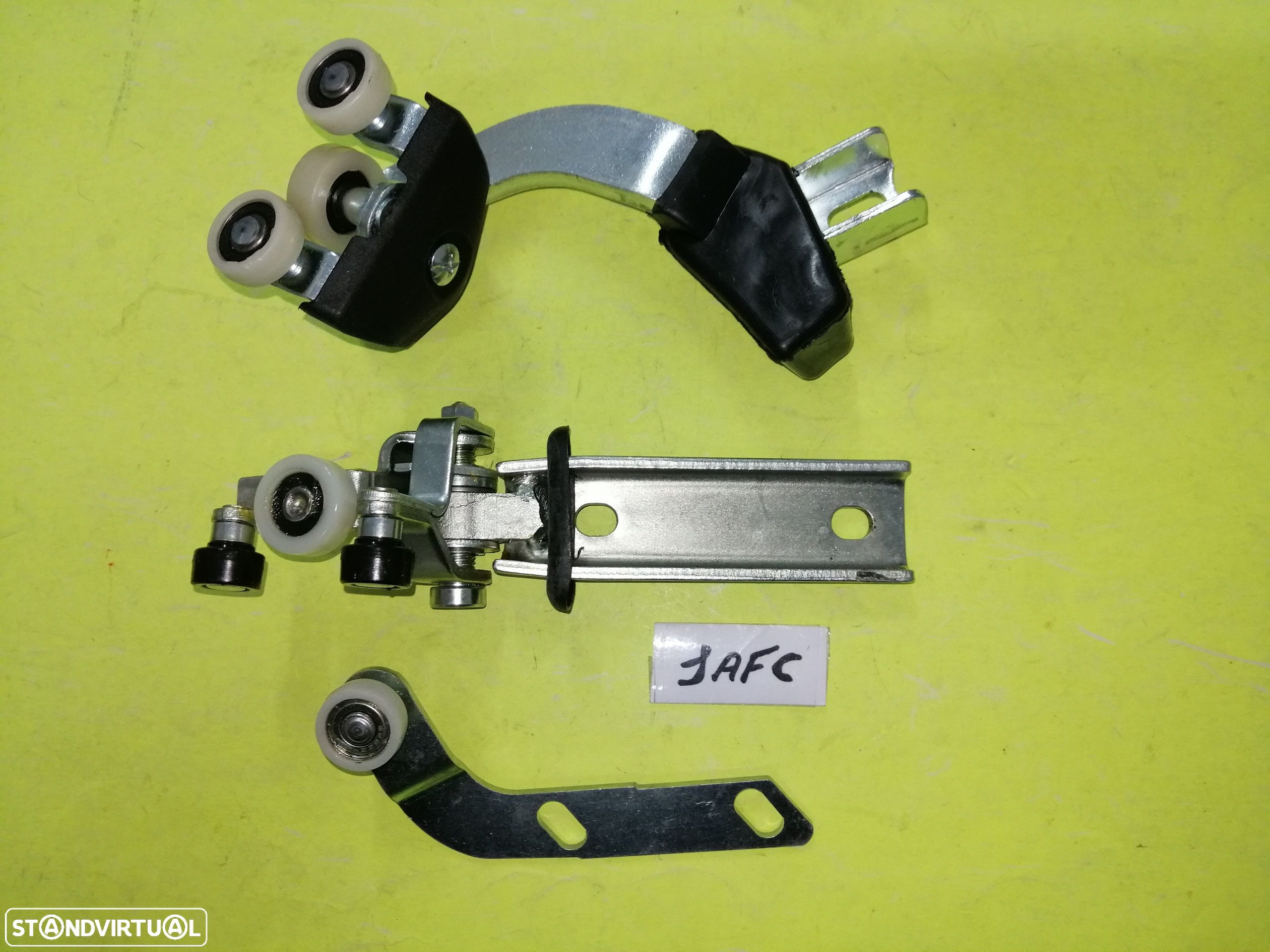 Kit de rolamentos porta lateral de correr Iveco Daily 2006-- NOVOS - 1