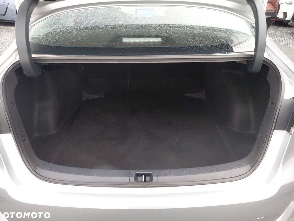 Toyota Corolla 1.8 Hybrid Comfort - 13