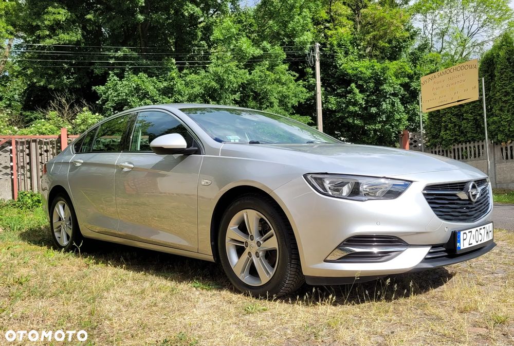 Opel Insignia 1.5 T Enjoy S&S - 2