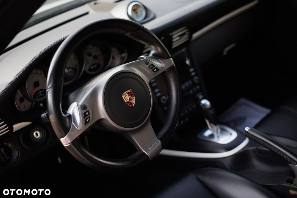 Porsche 911 Carrera 4S PDK - 6