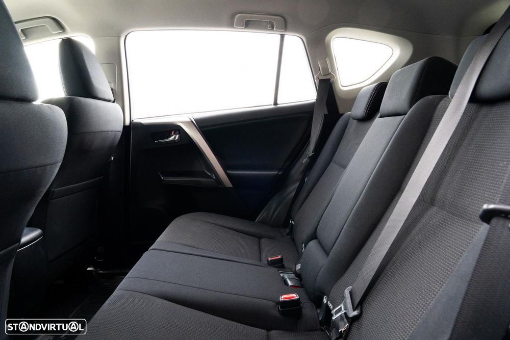 Toyota RAV4 2.0 D-4D Active - 7