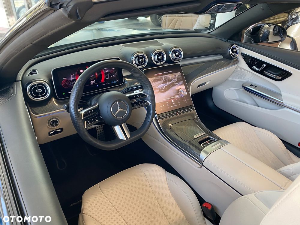Mercedes-Benz CLE - 24