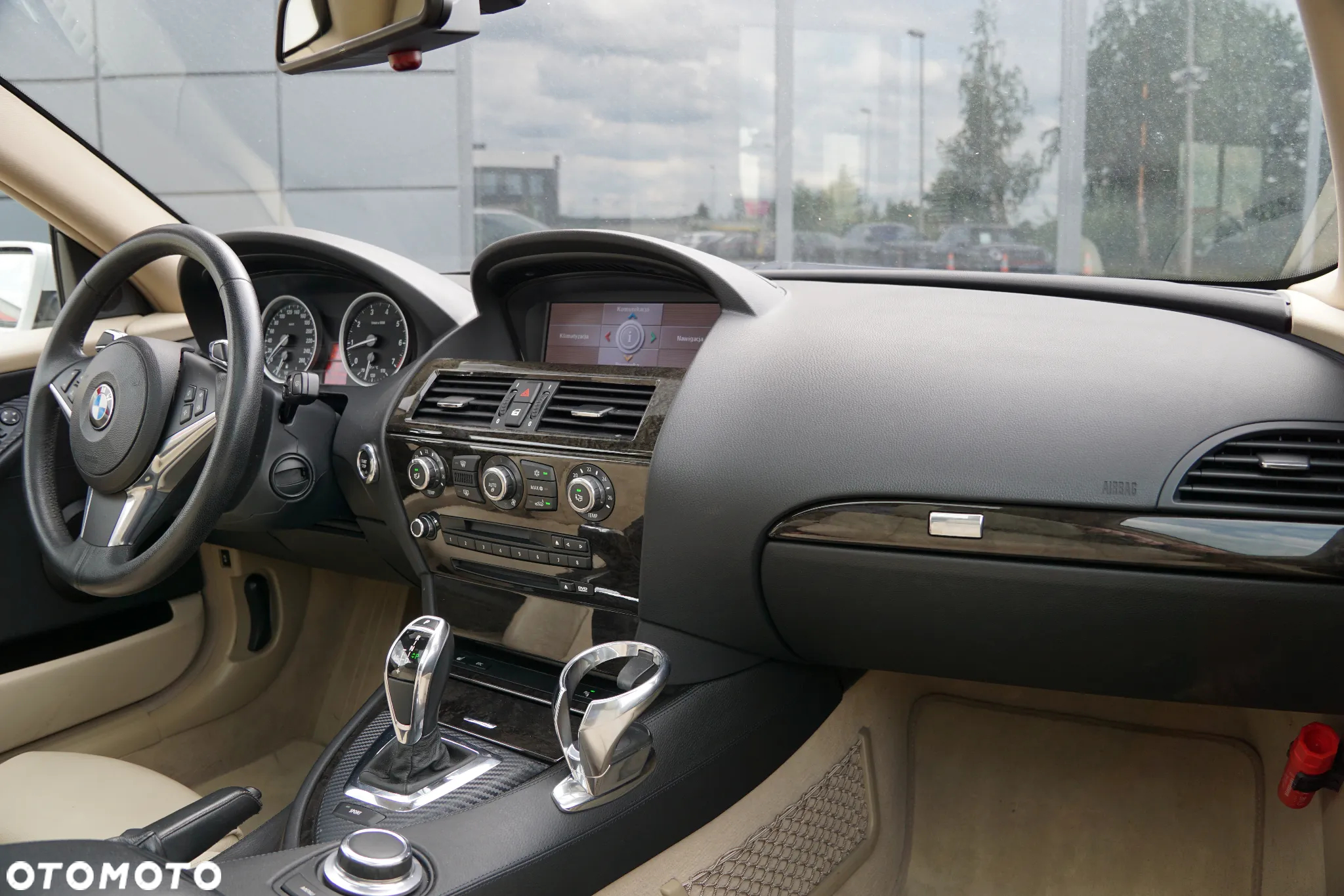 BMW Seria 6 650 i - 35