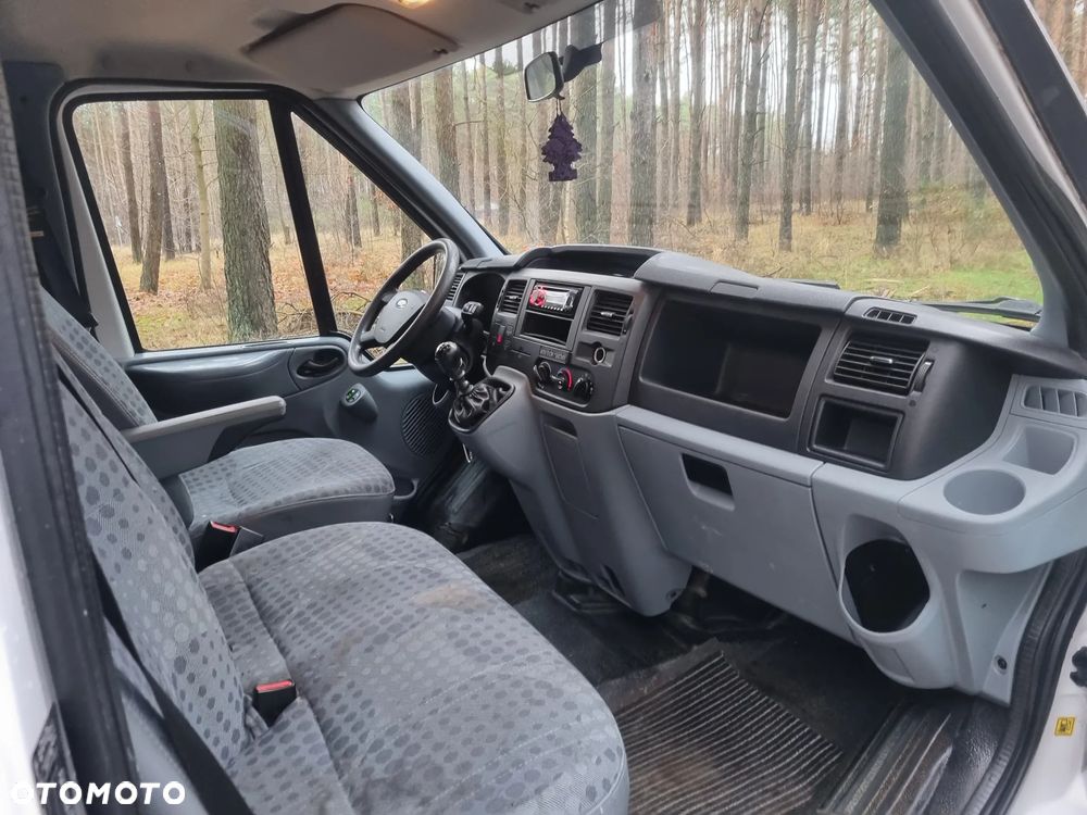 Ford Transit - 7