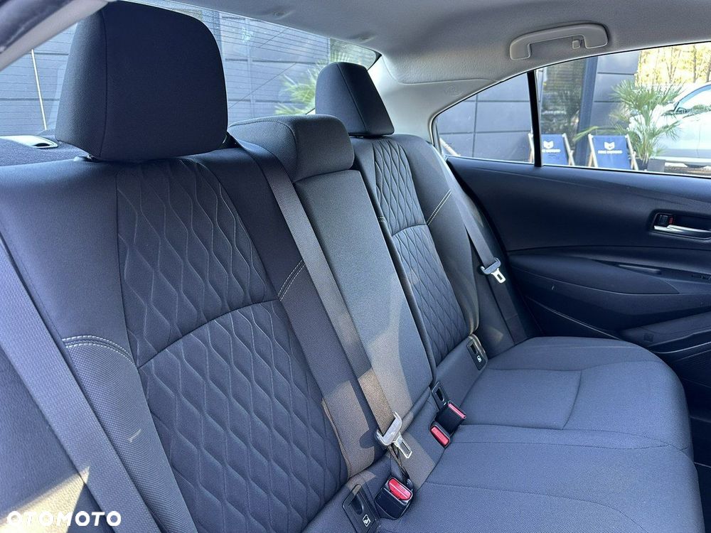 Toyota Corolla - 17
