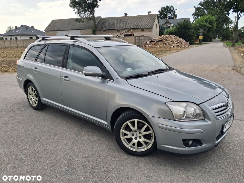Toyota Avensis 2.0 D-4D Sol - 17