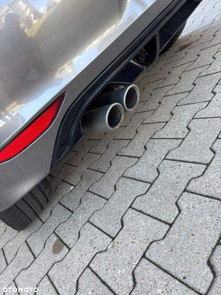 Volkswagen Golf - 19