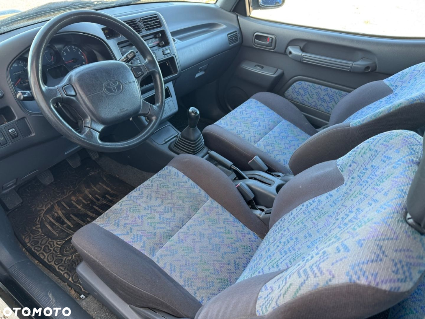 Toyota RAV4 - 19
