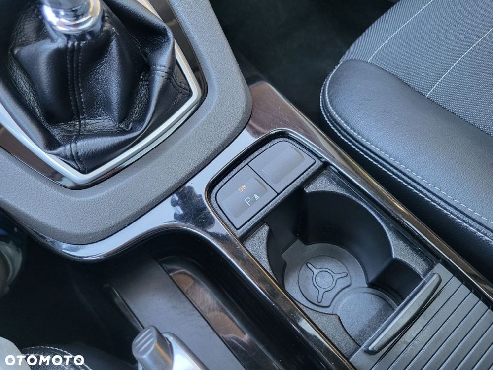 Ford Kuga - 17
