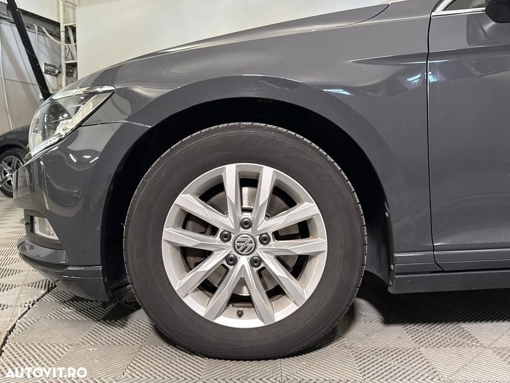 Volkswagen Passat - 14