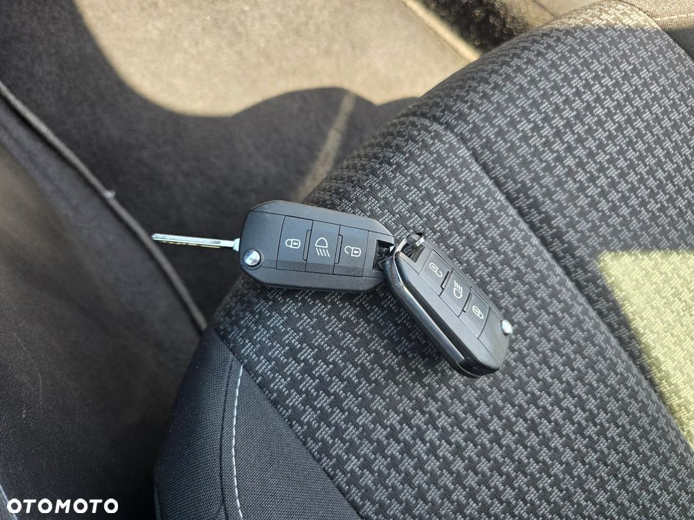 Peugeot 308 - 34