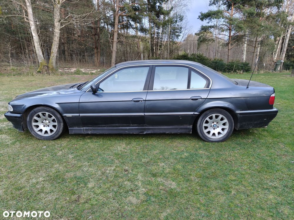 BMW Seria 7 - 19