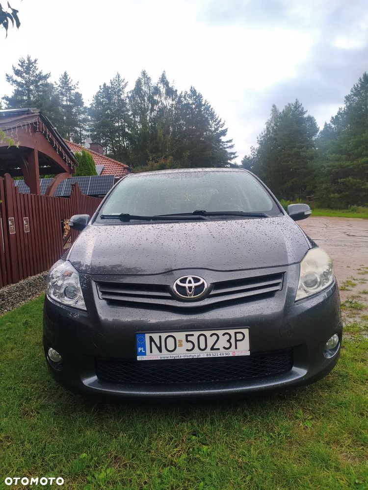 Toyota Auris - 2
