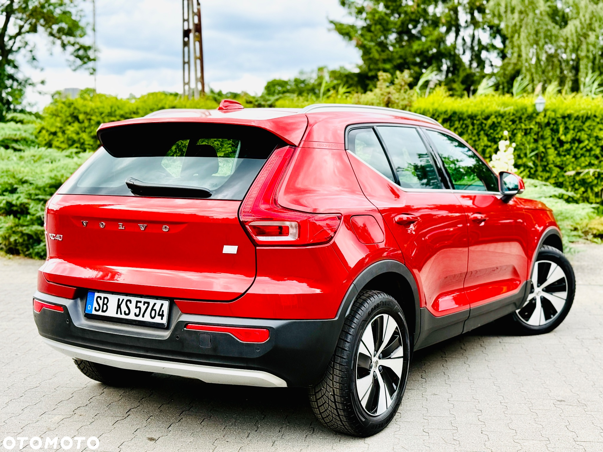 Volvo XC 40 T5 Plug-In Hybrid Momentum Pro - 4