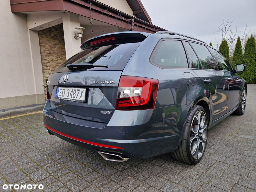 Skoda Octavia 2.0 TDI RS DSG - 8