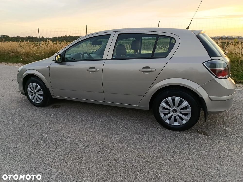 Opel Astra 1.6 Color Edition - 5
