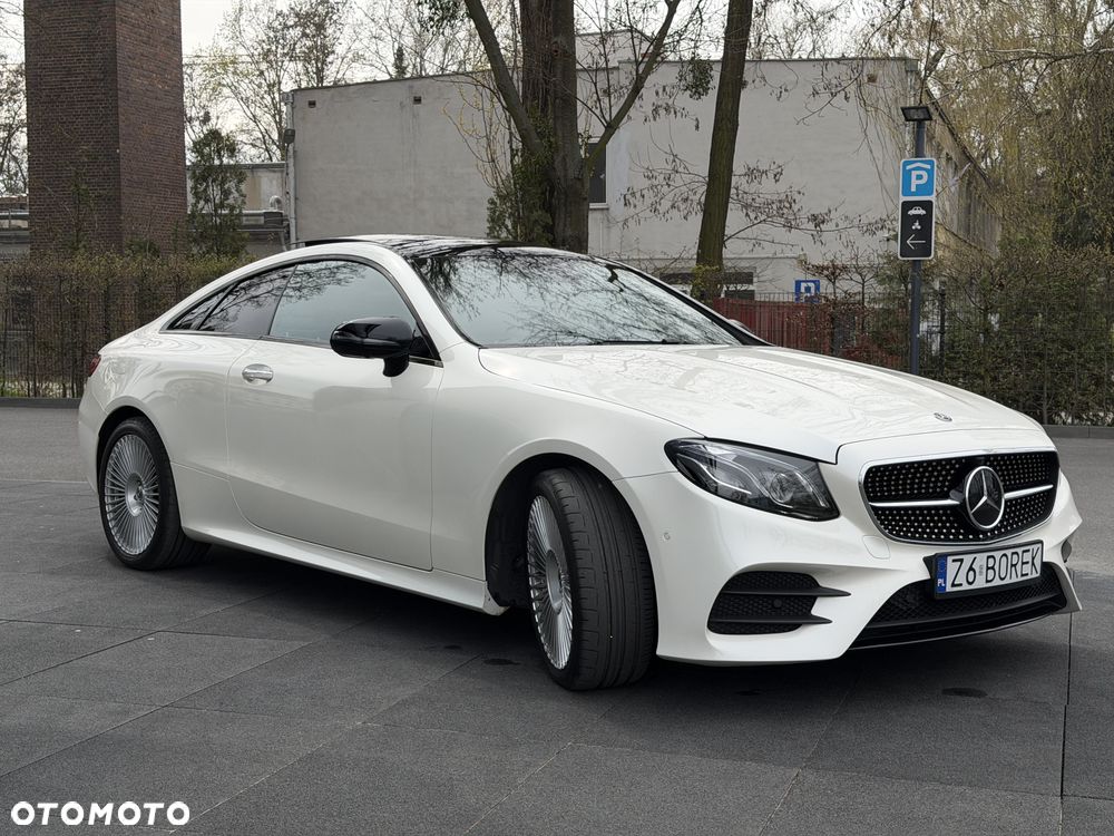 Mercedes-Benz Klasa E 220 d 4-Matic 9G-TRONIC - 4