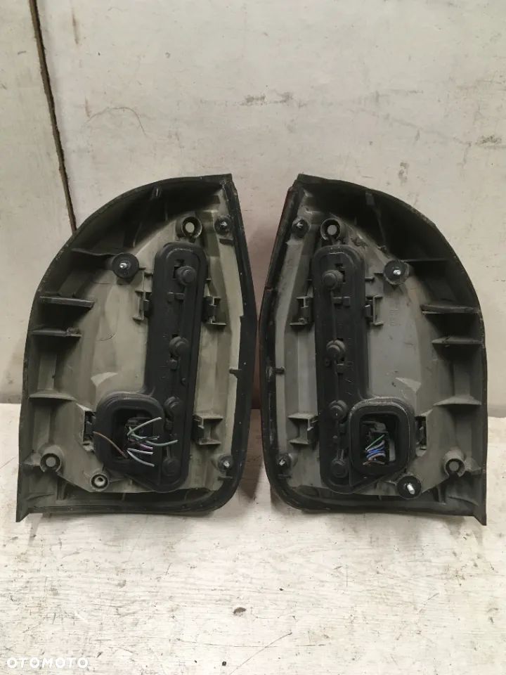 OPEL ZAFIRA A LAMPA TYŁ PRAWA LEWA - 2