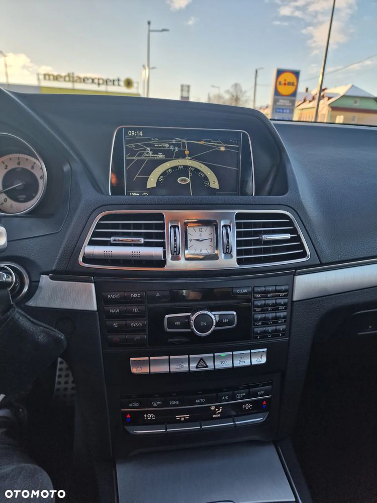 Mercedes-Benz Klasa E - 21