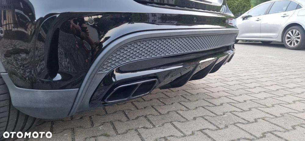 Mercedes-Benz GLA 45 AMG 4Matic 7G-DCT - 3
