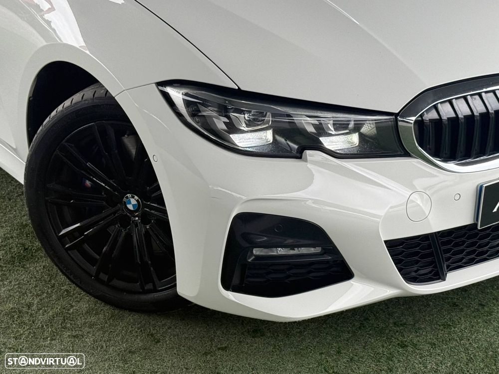 BMW 330 e Pack M Auto - 27