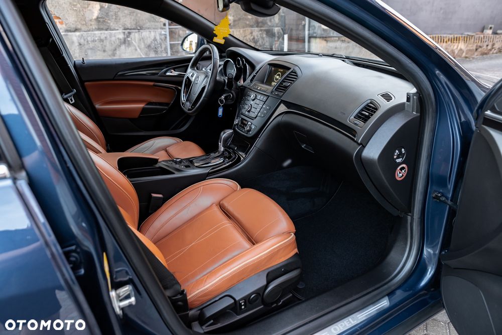 Opel Insignia 2.0 SIDI Turbo 4x4 Innovation - 23