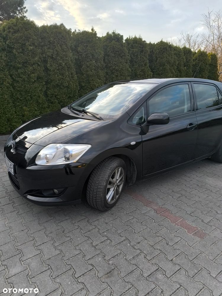 Toyota Auris 1.6 Premium - 2