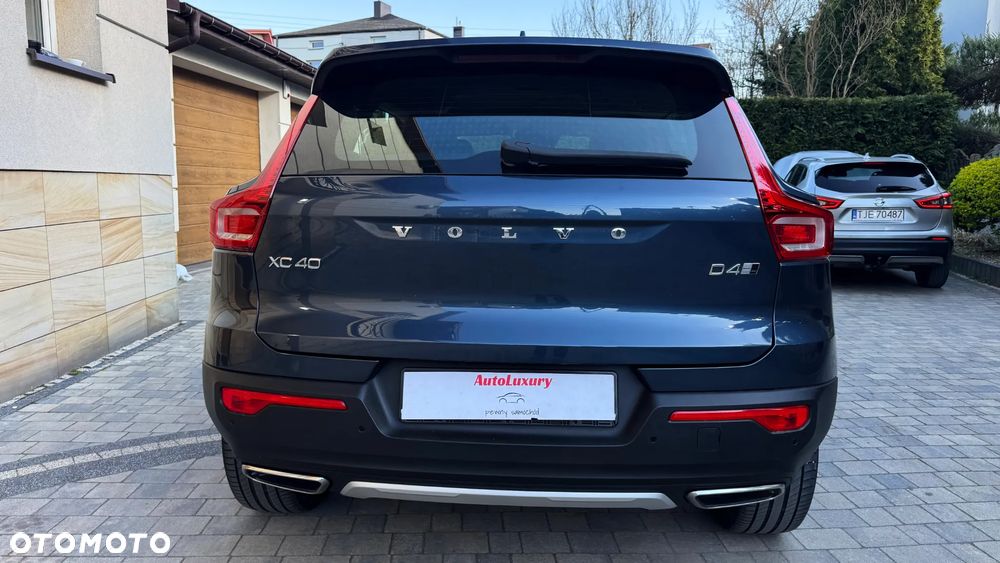 Volvo XC 40 D4 AWD Inscription - 9