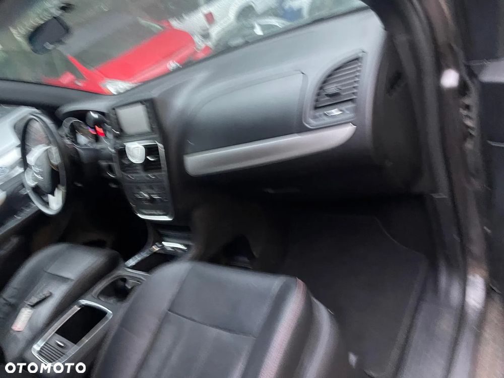 Dodge Grand Caravan - 20