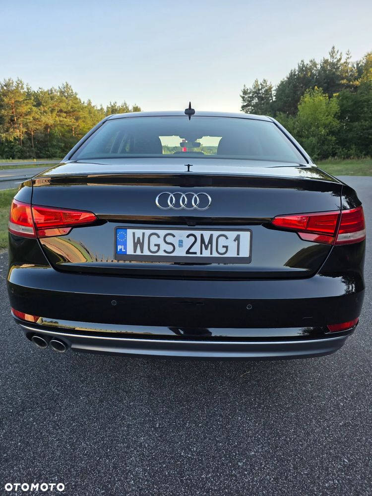 Audi A4 Limousine - 6