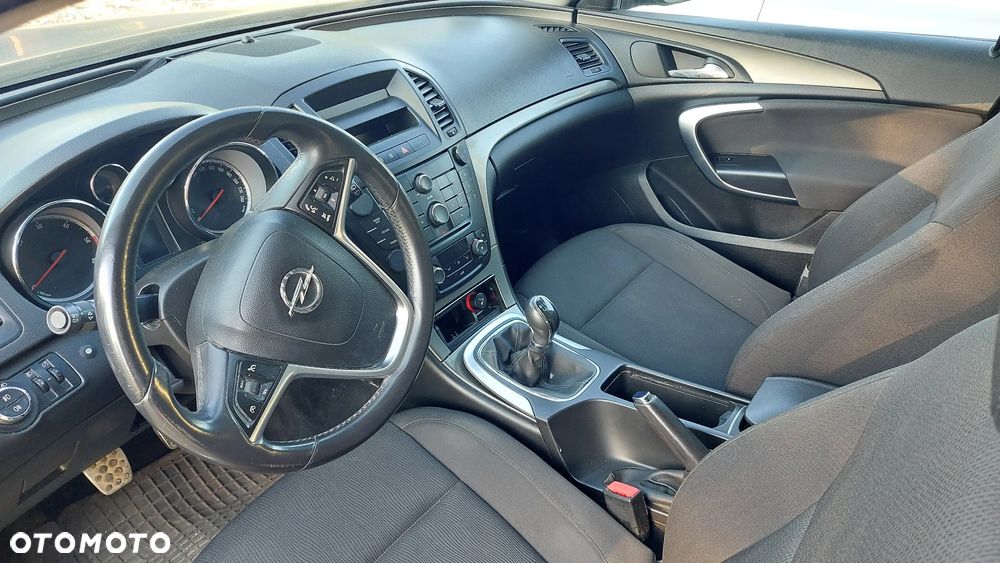 Opel Insignia 2.0 CDTI - 6