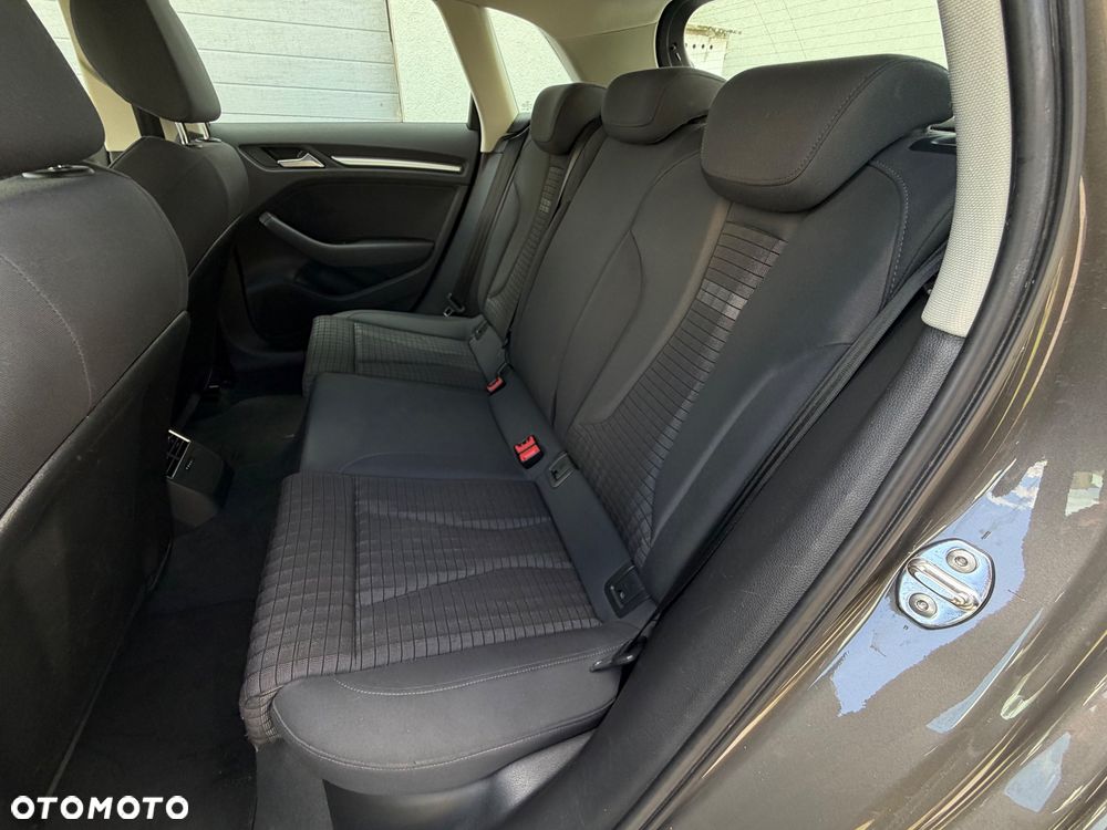 Audi A3 Sportback 2.0 TDI sport - 18