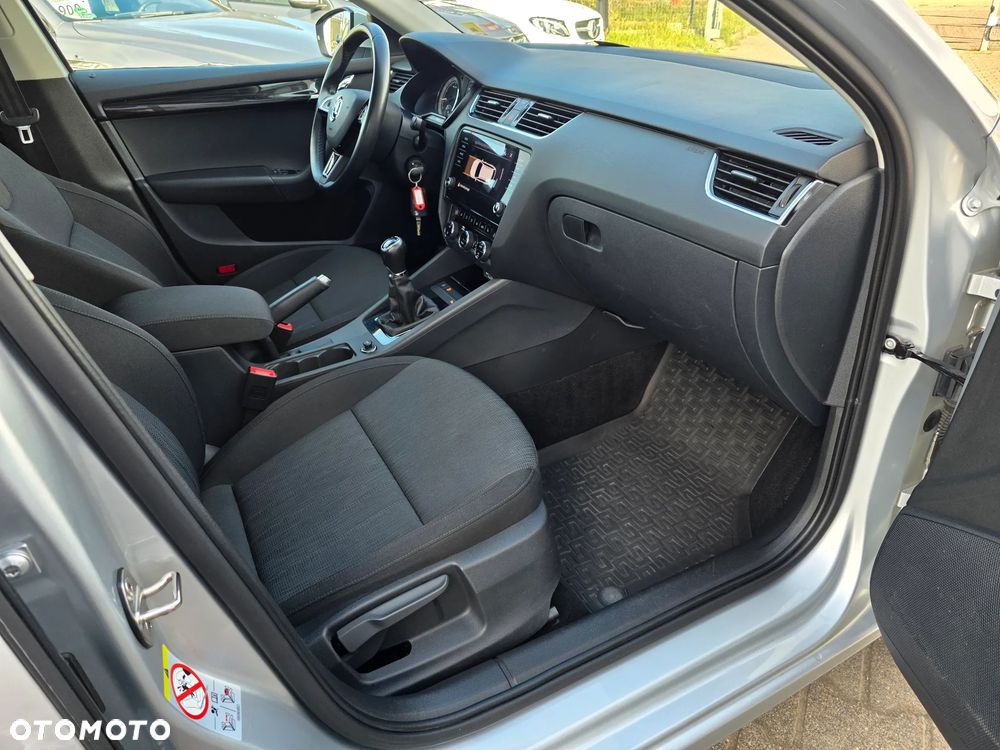 Skoda Octavia 1.5 TSI ACT Style - 25