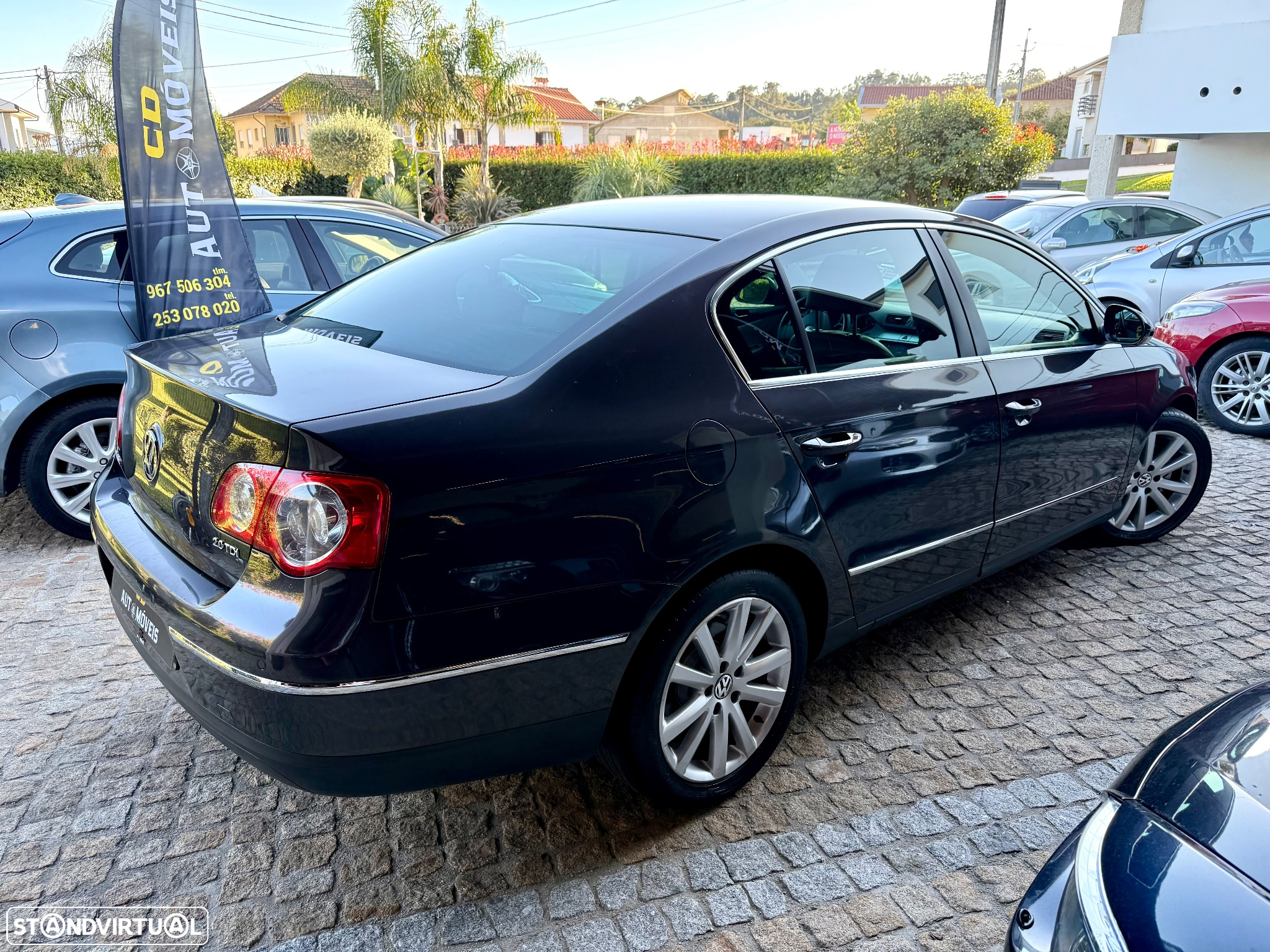 VW Passat 2.0 TDI Highline - 17