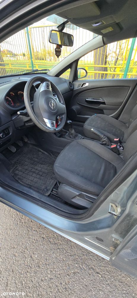 Opel Corsa - 3