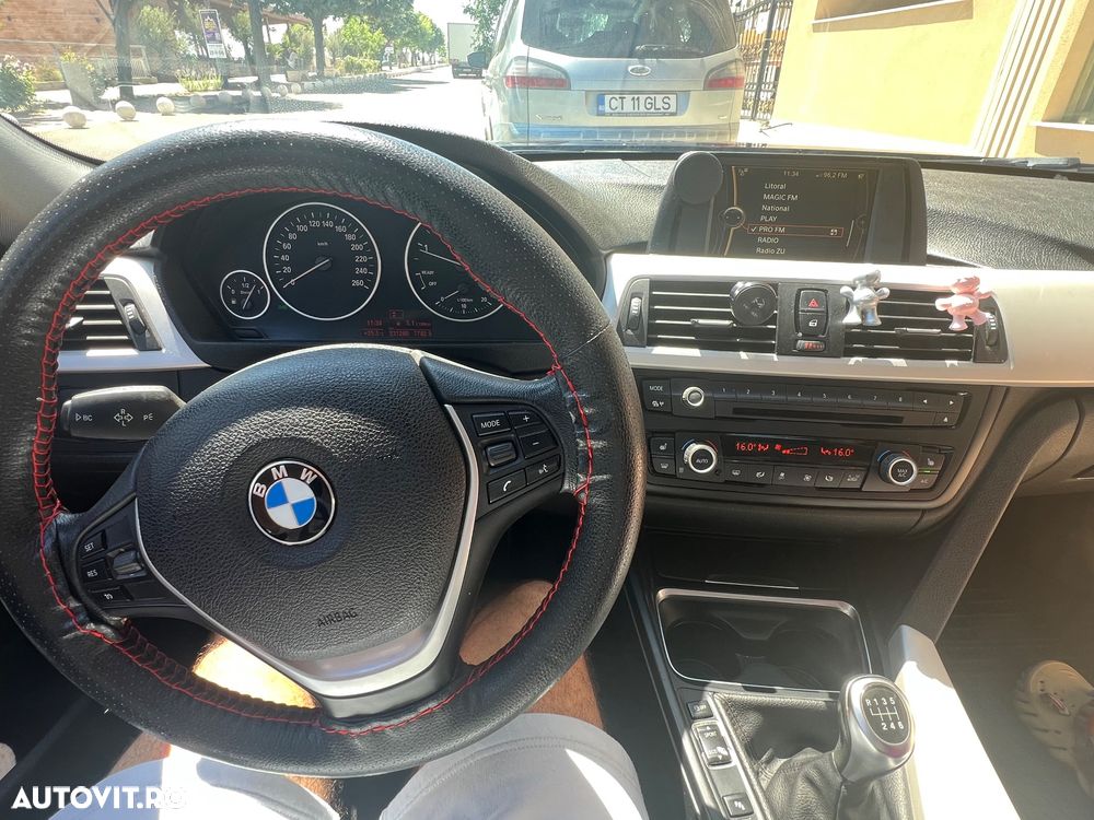 BMW Seria 3 318d - 5