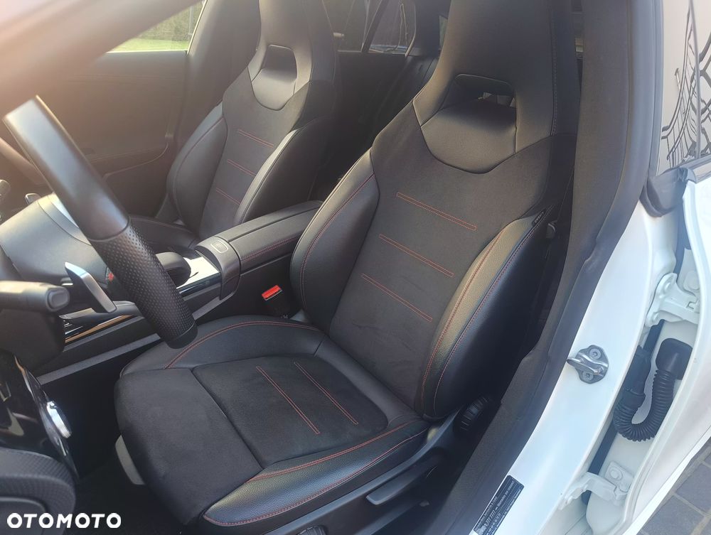 Mercedes-Benz CLA 200 Shooting Brake 7G-DCT AMG Line - 23