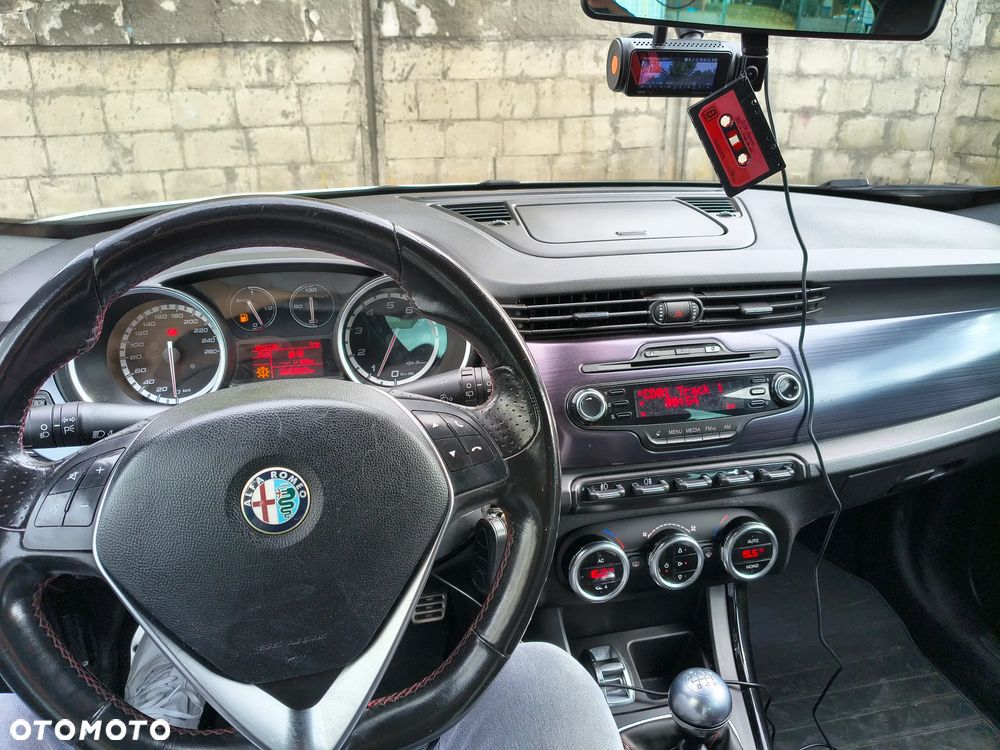 Alfa Romeo Giulietta 1750 TBi Quadrifoglio Verde - 21