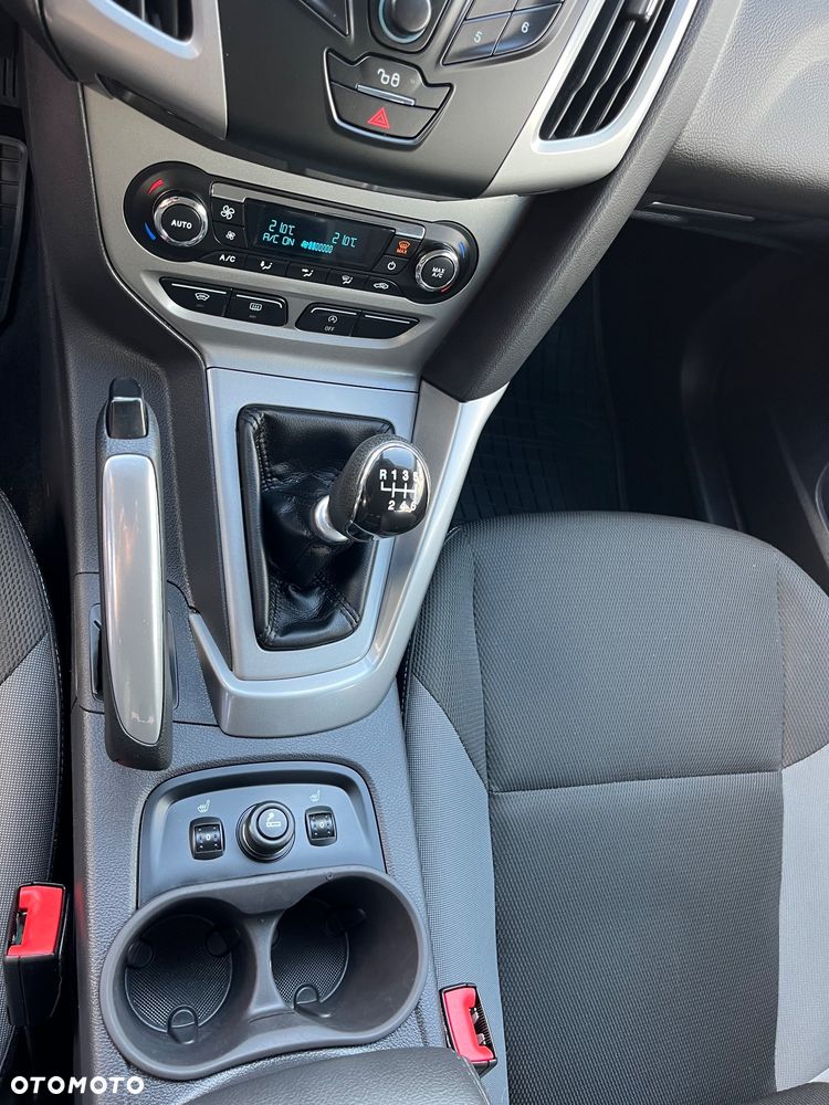 Ford Focus 1.6 EcoBoost Start-Stopp-System Trend - 25