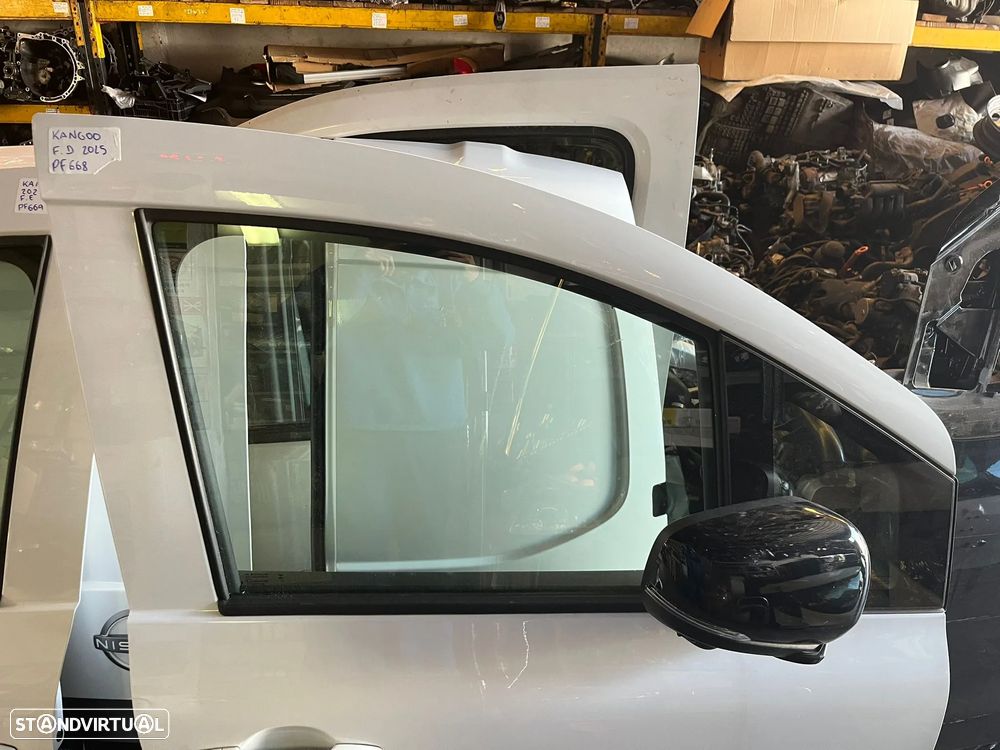 Renault Kangoo III 2025 - PORTA FRENTE DIREITA - PF668 - 2
