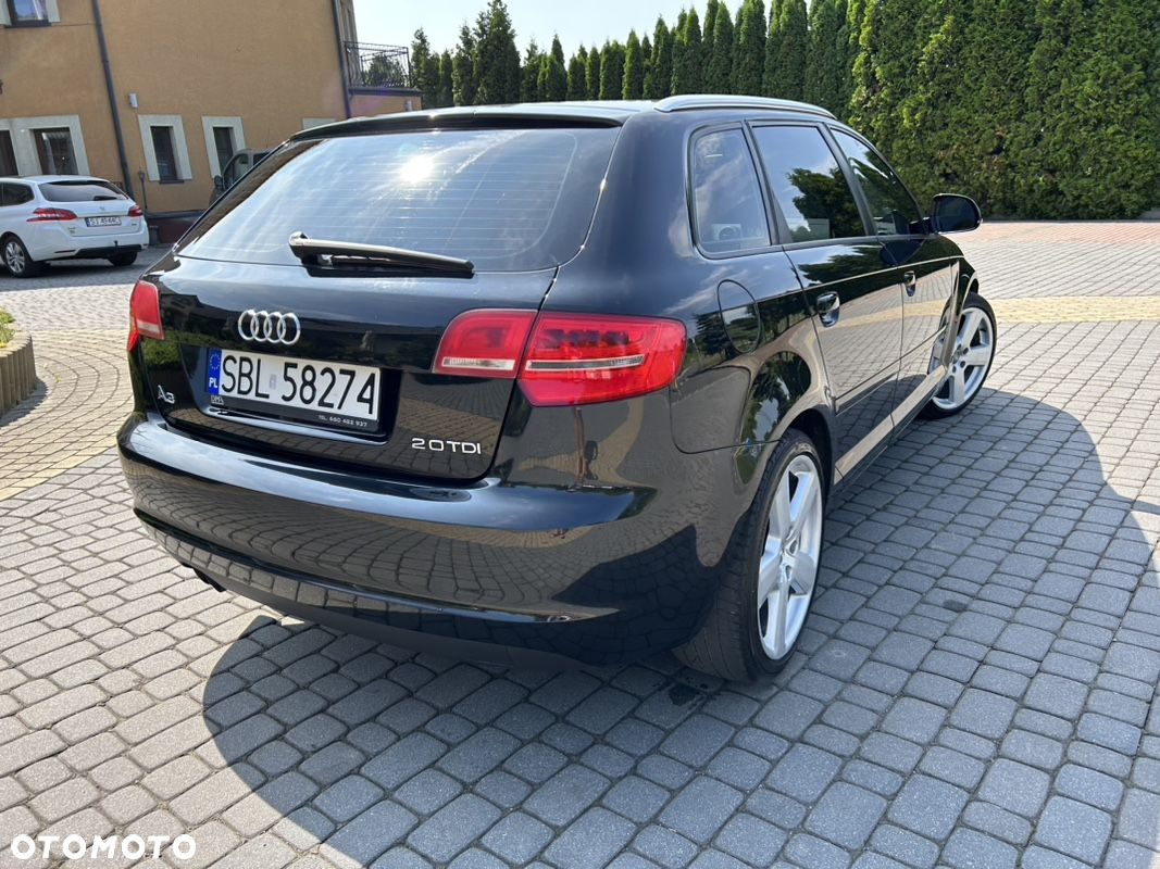 Audi A3 2.0 TDI Sportback DPF Attraction - 2