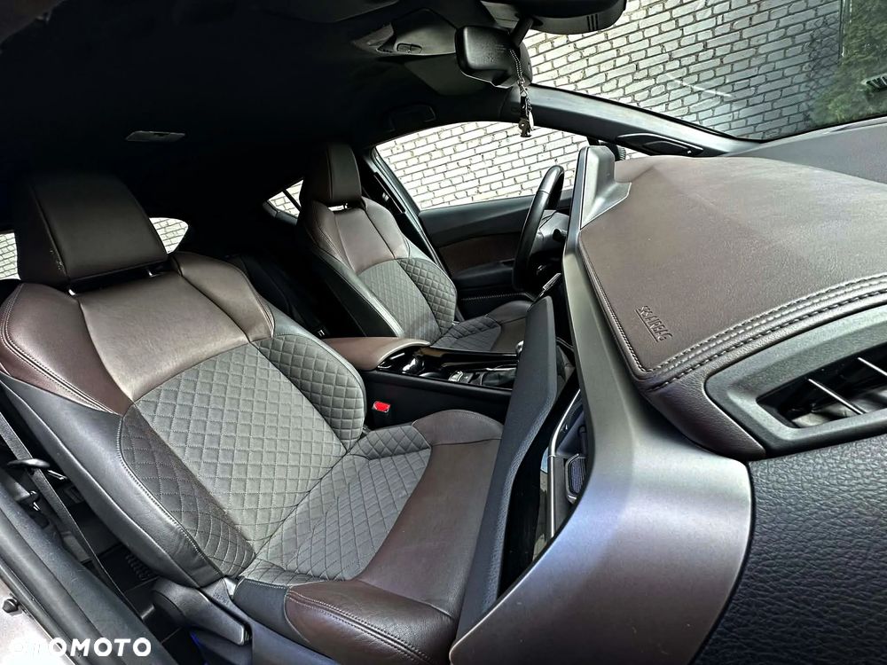 Toyota C-HR 1.8 Hybrid Dynamic - 27