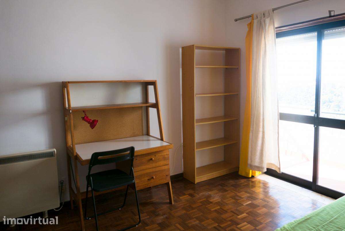 Quarto - localizado em Olivais Coimbra - Grande imagem: 3/41
