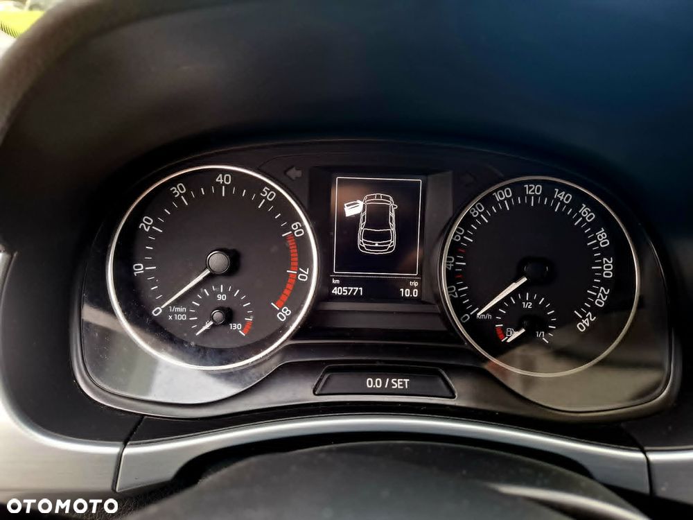 Skoda Fabia 1.0 Active - 10
