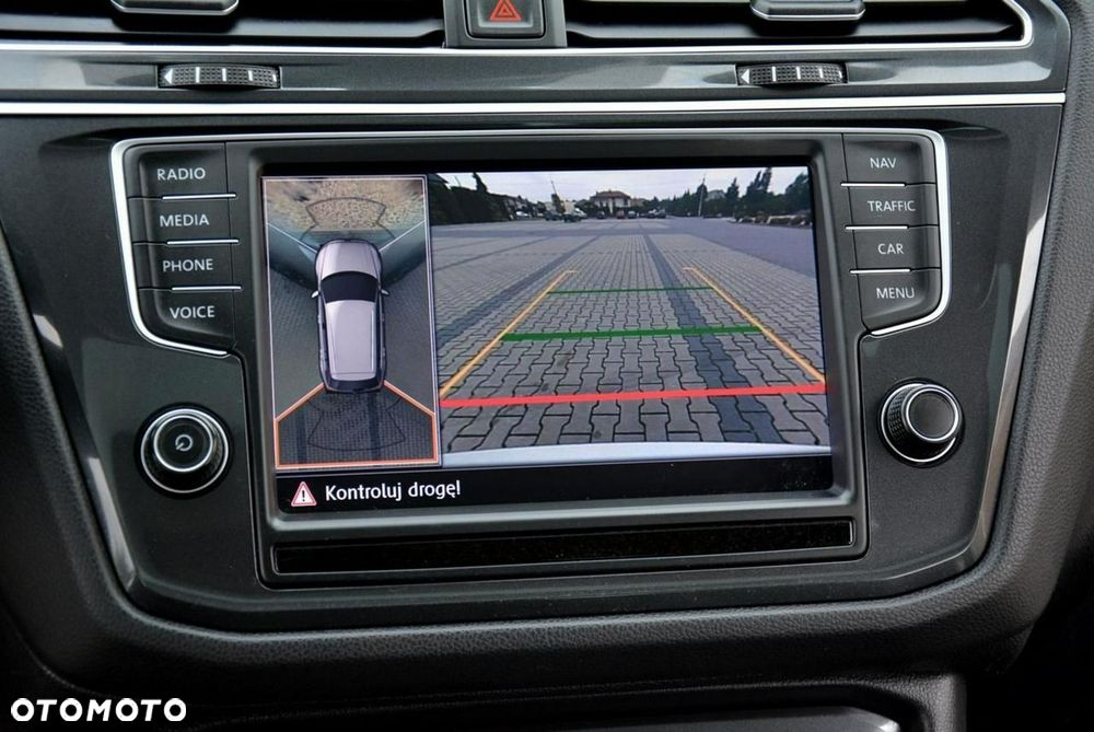 Volkswagen Tiguan - 27